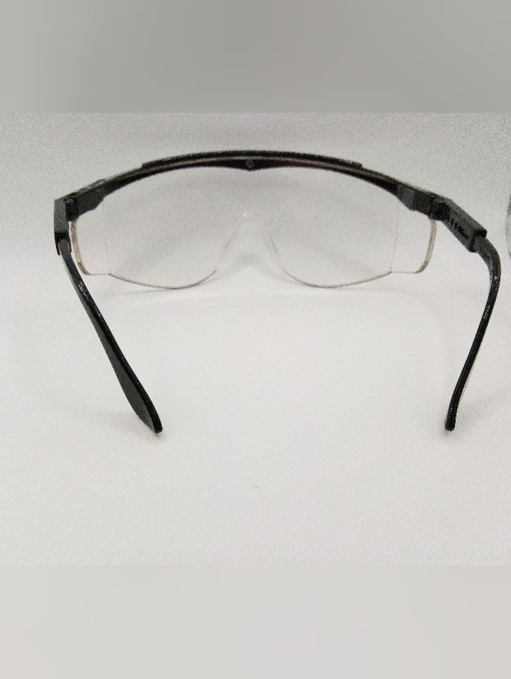 Clear Industrial Safety Glasses – Lightweight, Wraparound Design - Picture 4 of 7